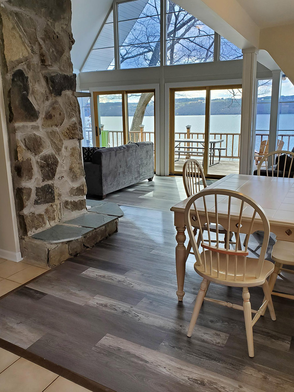 Lakefront Chalet living room