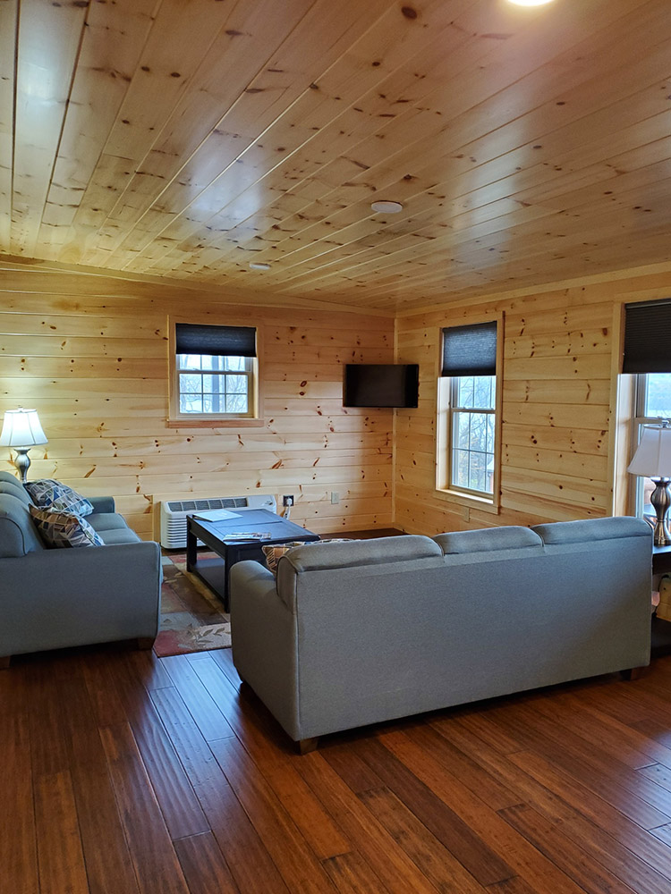 Lakeview Cottage living room