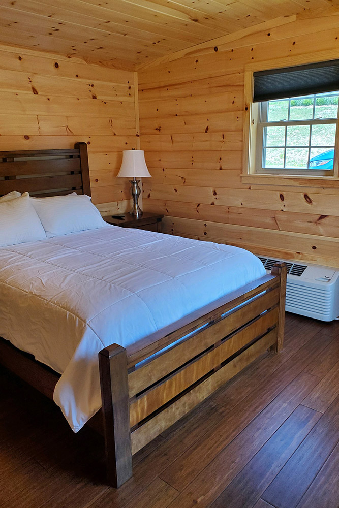 Lakeview Cottage Bedroom